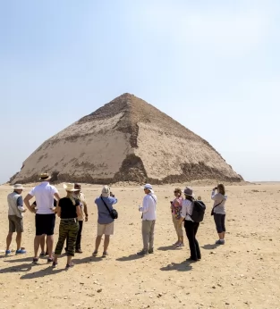 THE BENT PYRAMID IN DAHSHUR