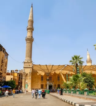 Al-Hussein Mosque: An Icon of Cairo 1