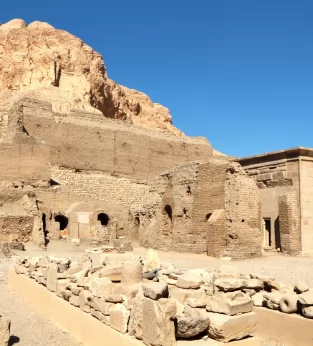  The village of Deir el-Medina 1