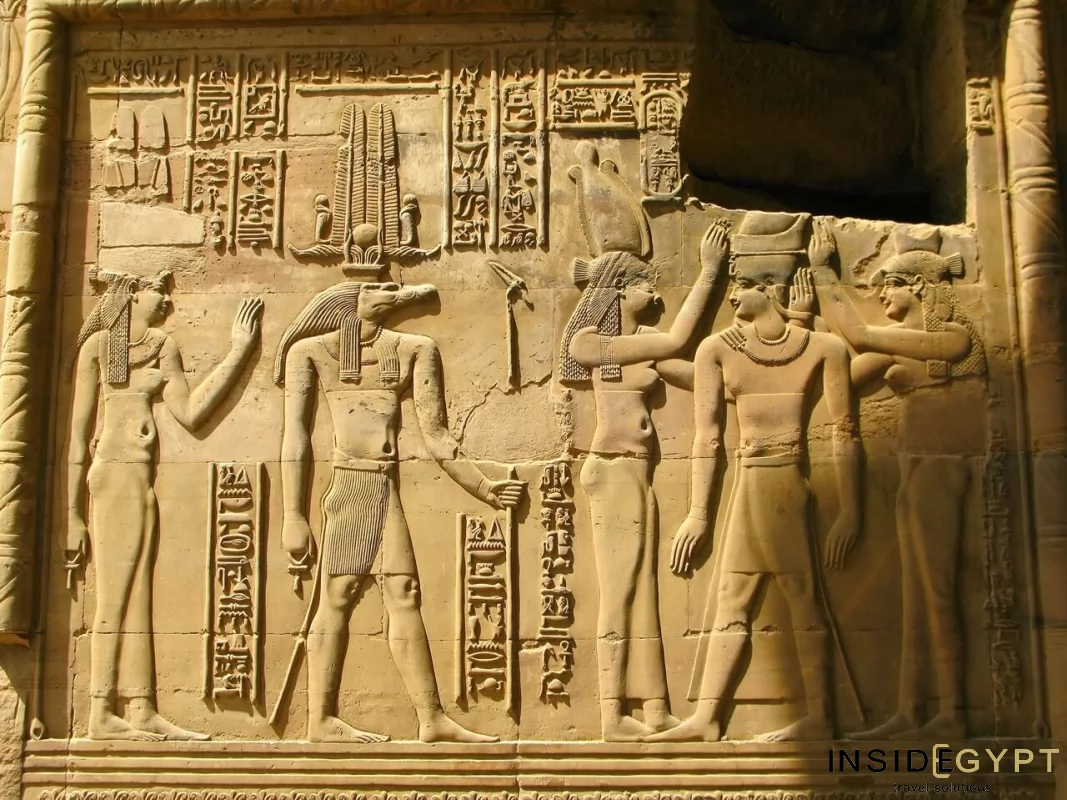  THE TEMPLE OF KOM OMBO 10