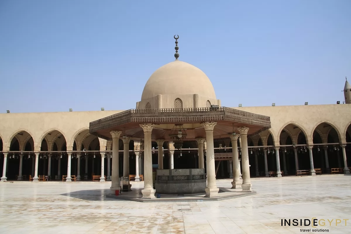 Amr ibn Al-A'as Mosque in Cairo 2