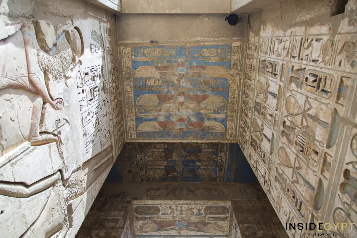  THE TEMPLE OF RAMSES III IN MEDINET HABU 8