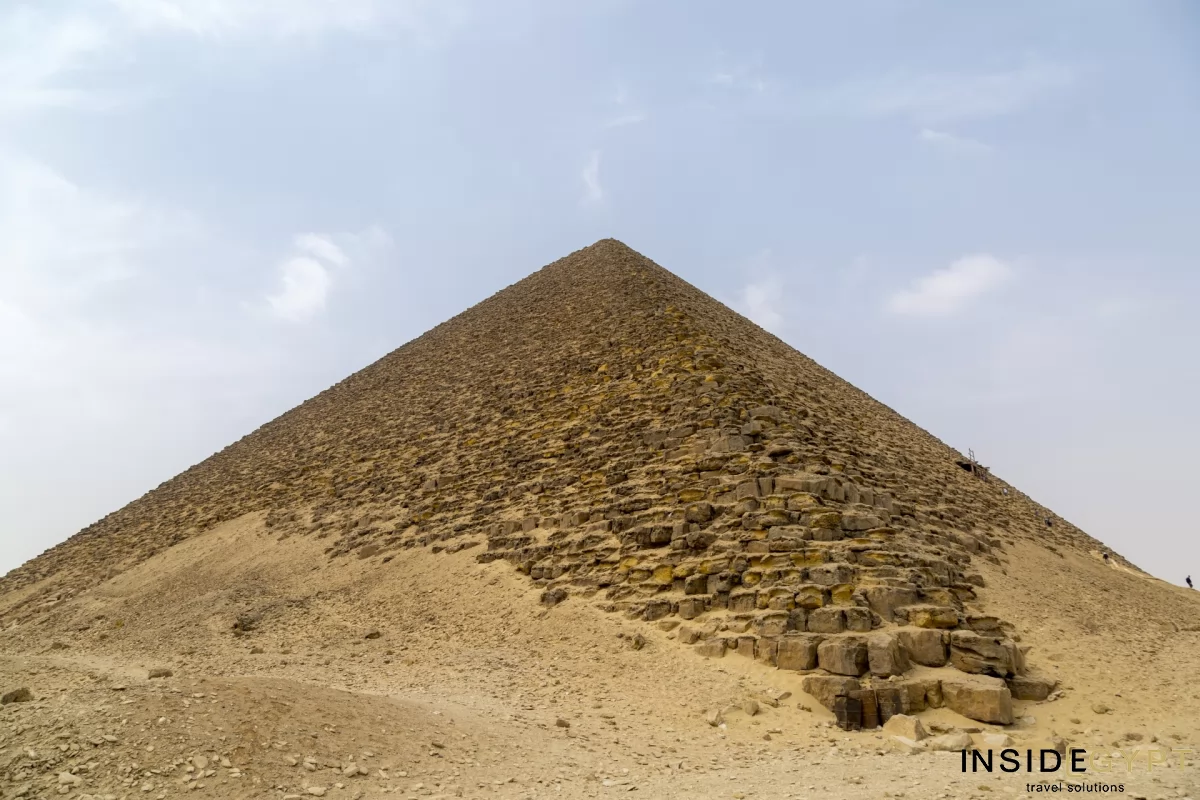 Visit the Red Pyramid of Dahshur 11