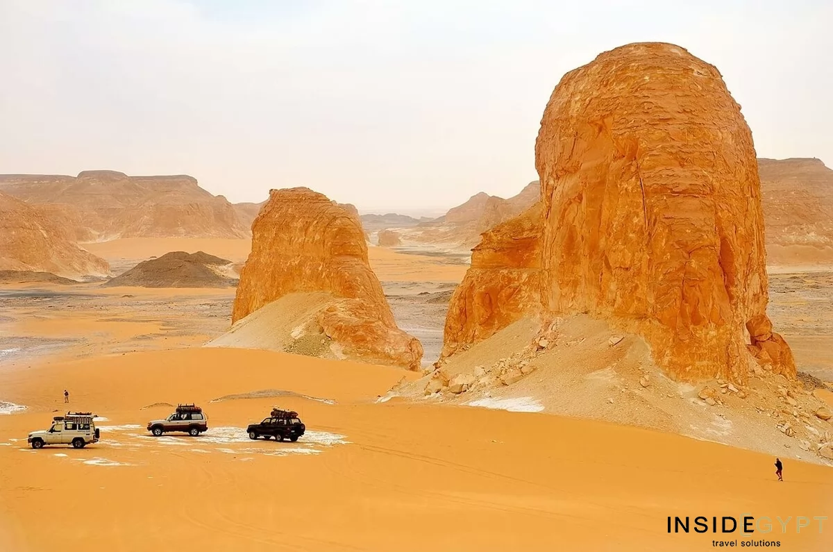 Tourists driving jeeps on the Egyptian desert 