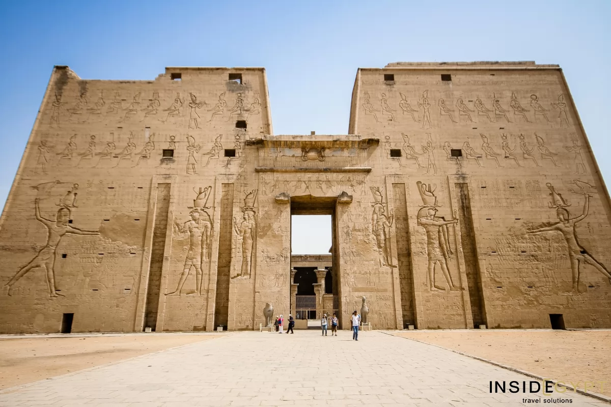 Exclusive Tours of the Horus Temple at Edfu 9