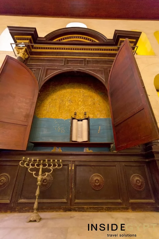 Maimonides Synagogue in Cairo 10