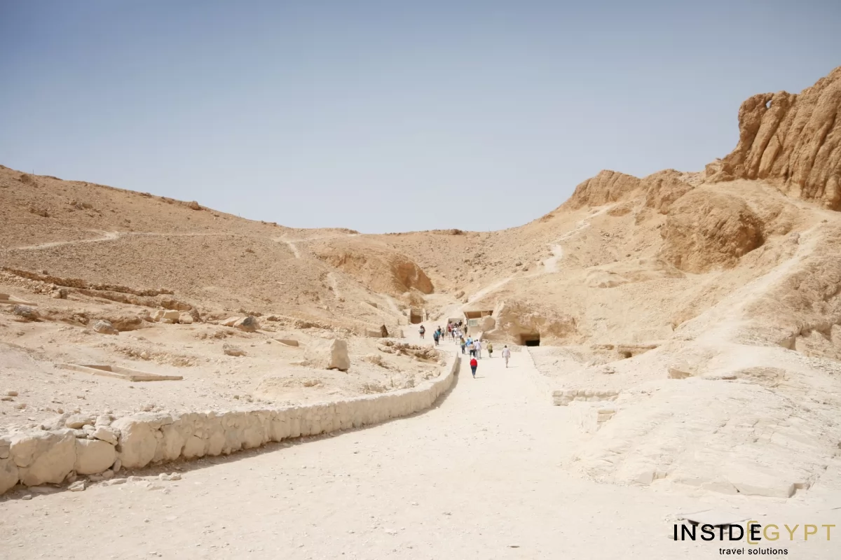 A group of tourists visiting the Valley of the Queens 
