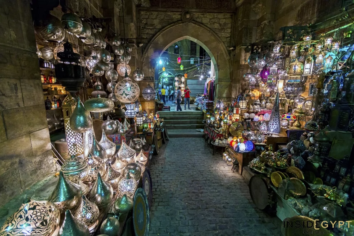 Reception of the Four Seasons Hotel Cairo at The First Residence 
