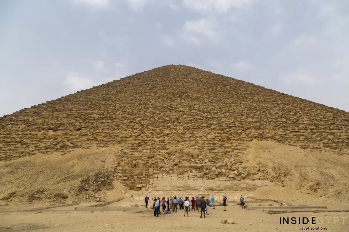The Red Pyramid as seen from its base 