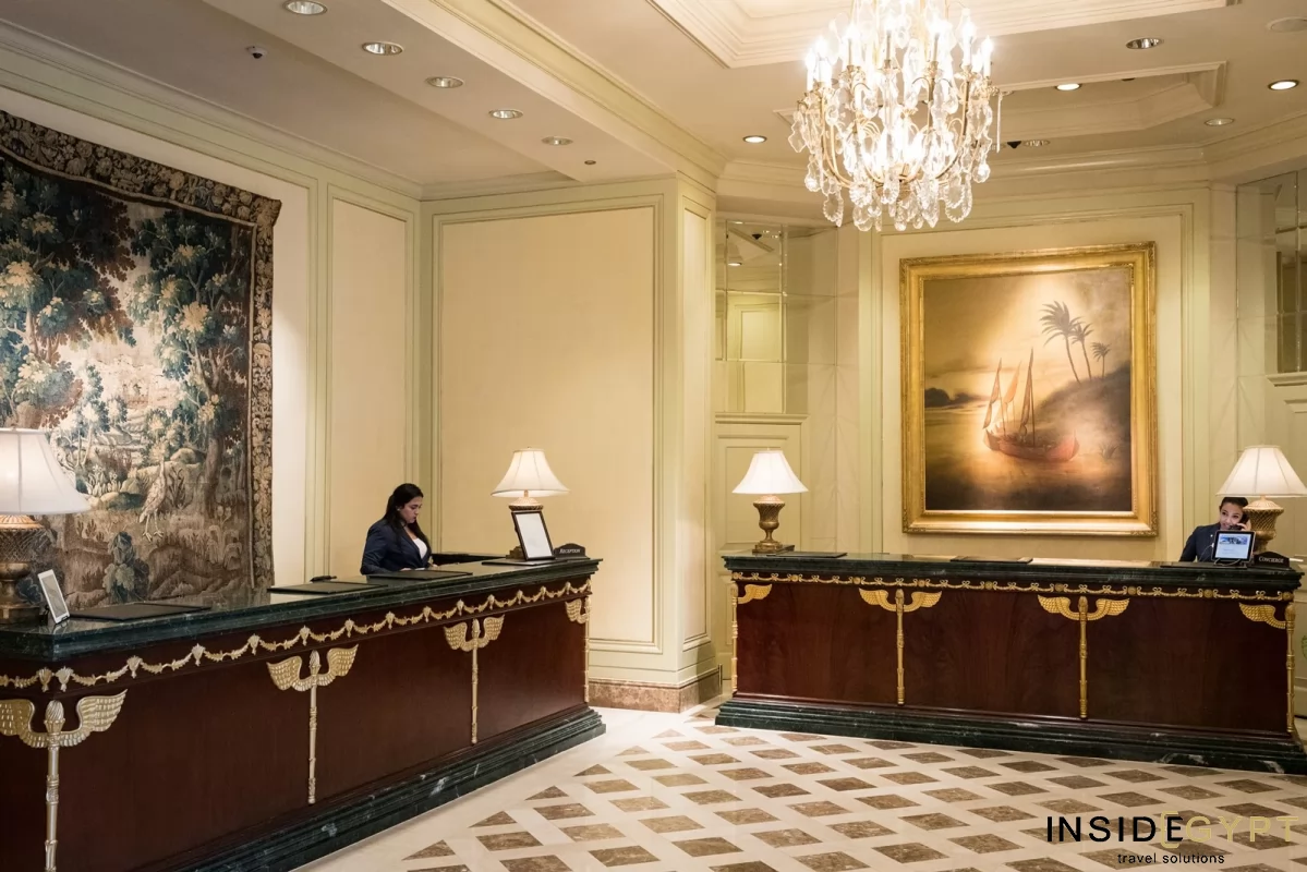 Reception of the Four Seasons Hotel Cairo at The First Residence 